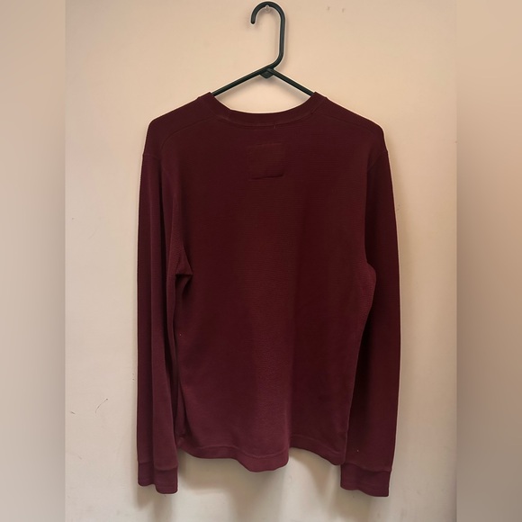 Small crimson colored abercrombie&fitch sweater - Picture 2 of 5